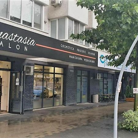Studio Modern. Bucureşti Ngoại thất bức ảnh
