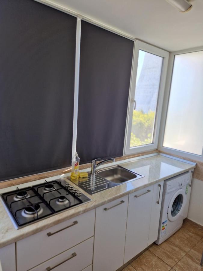 Studio Modern. Bucureşti Ngoại thất bức ảnh