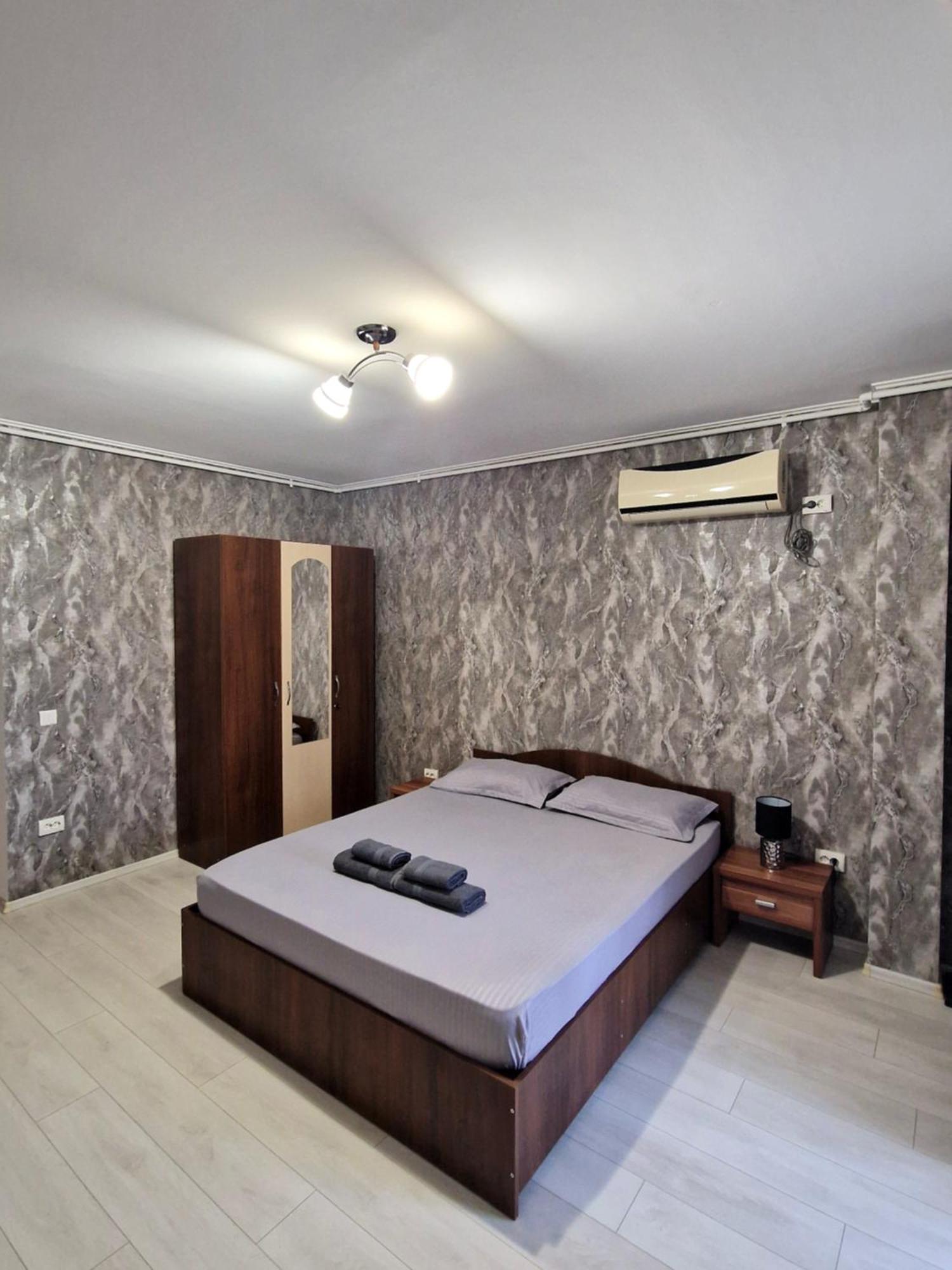 Studio Modern. Bucureşti Ngoại thất bức ảnh